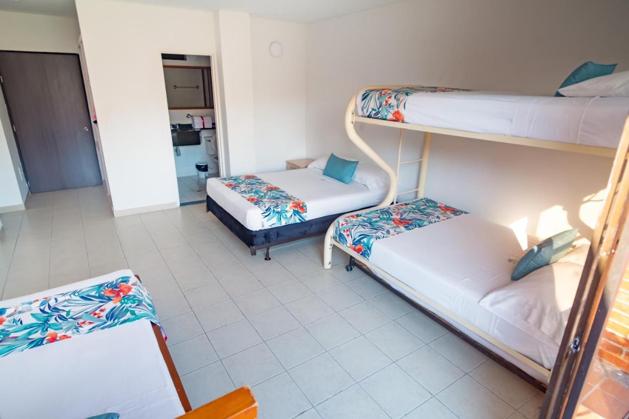 Playa Hawai Ibague Hotell Exteriör bild