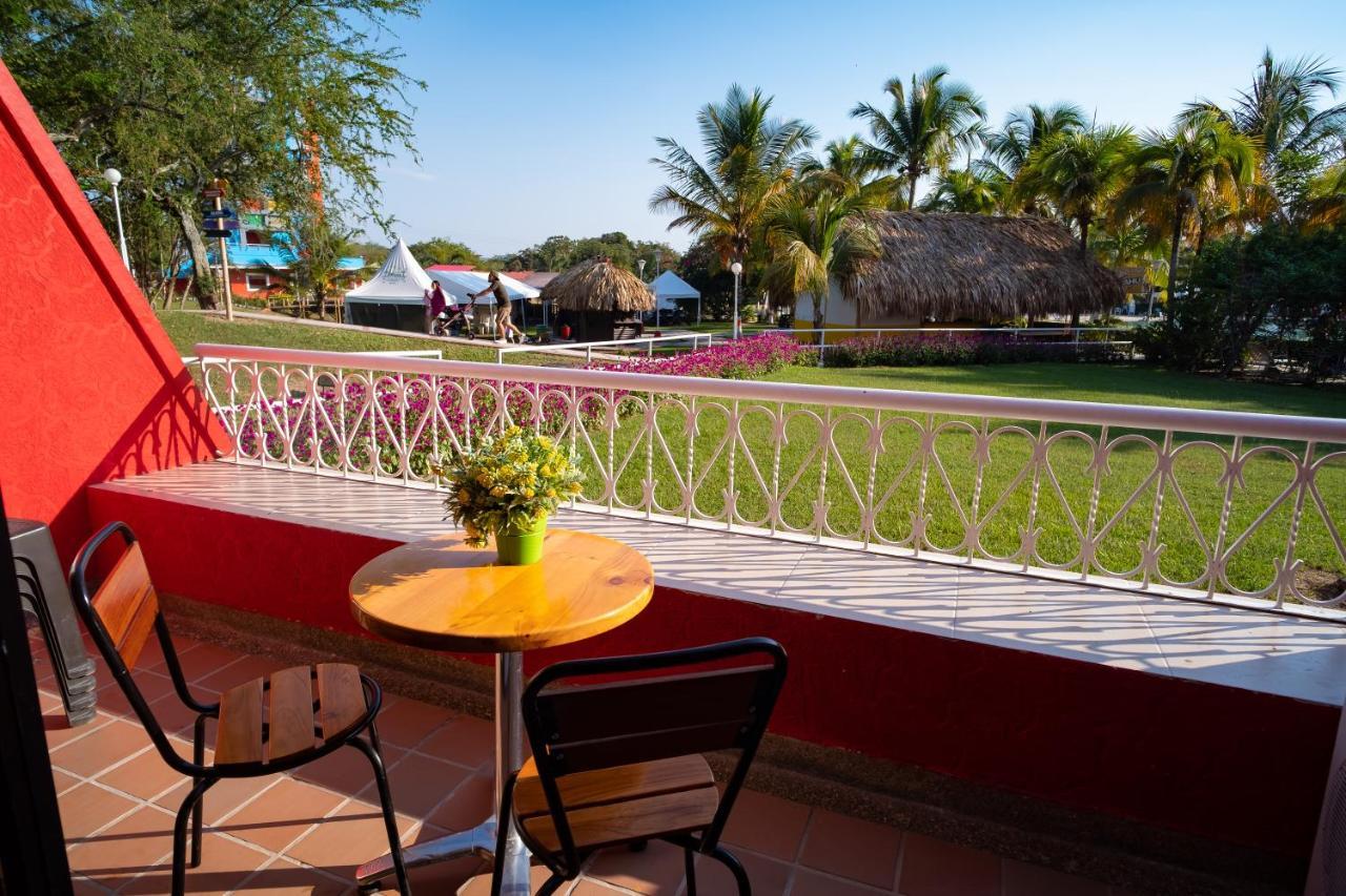 Playa Hawai Ibague Hotell Exteriör bild